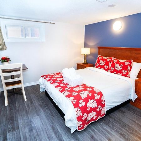 Cozy 3BR 2Bth Suite, A min to Hwy401, 404&DVP Toronto Zewnętrze zdjęcie